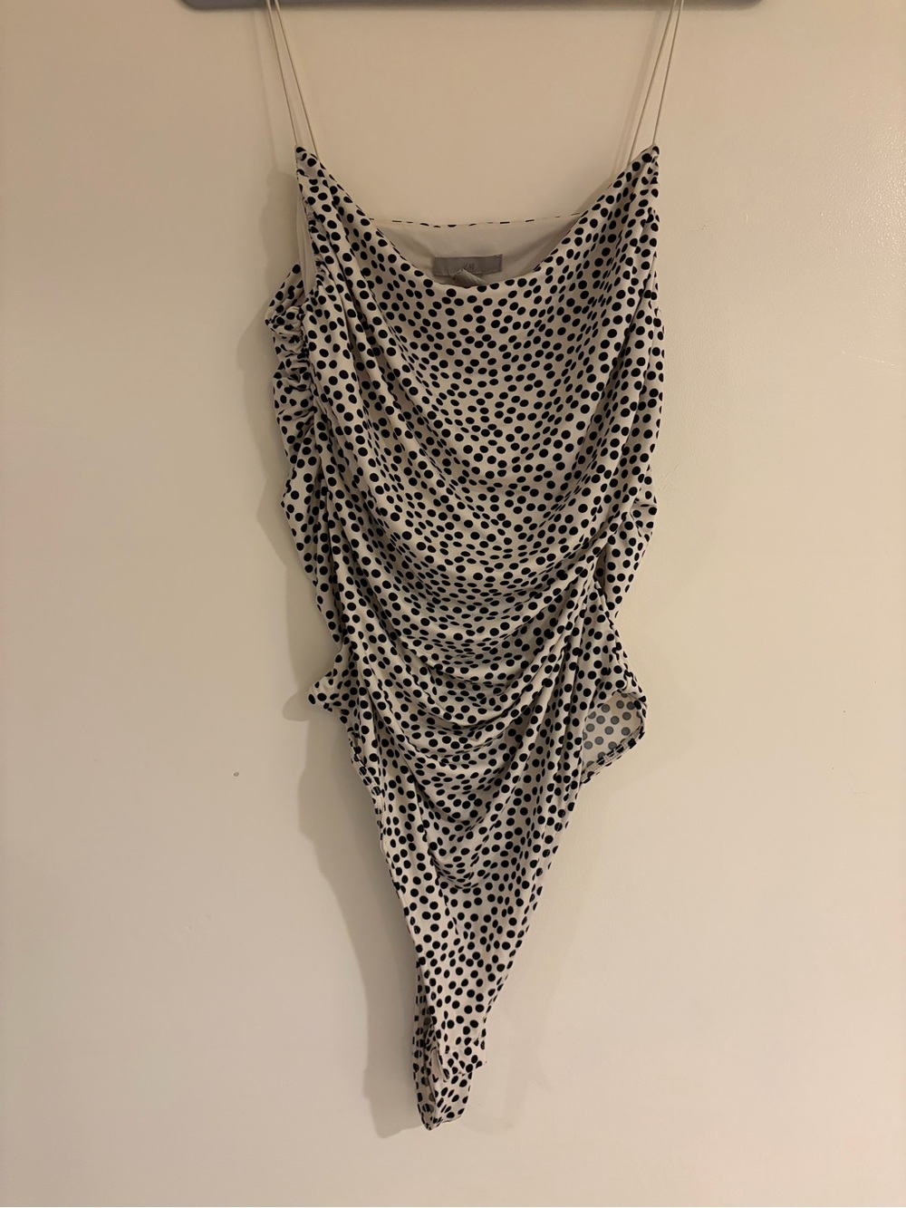 H&M Black & White Polka Dot Draped Strapless bodysuit - Picture 1 of 3
